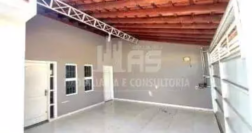 Casa à venda contendo 3 quartos sendo 1 suíte no jardim itaipu.