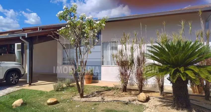 Casa com 3 quartos à venda no Jardim Estoril, Marília 