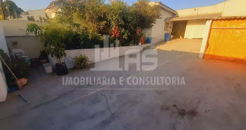 Casa a venda com 3 quartos sendo 2 suítes no jardim nacional