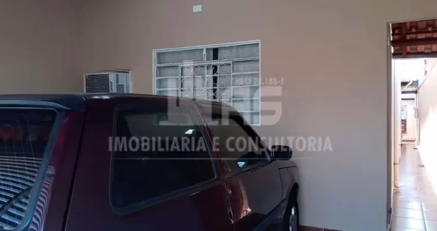 Casa a venda com 2 quartos no jardim santa antonieta
