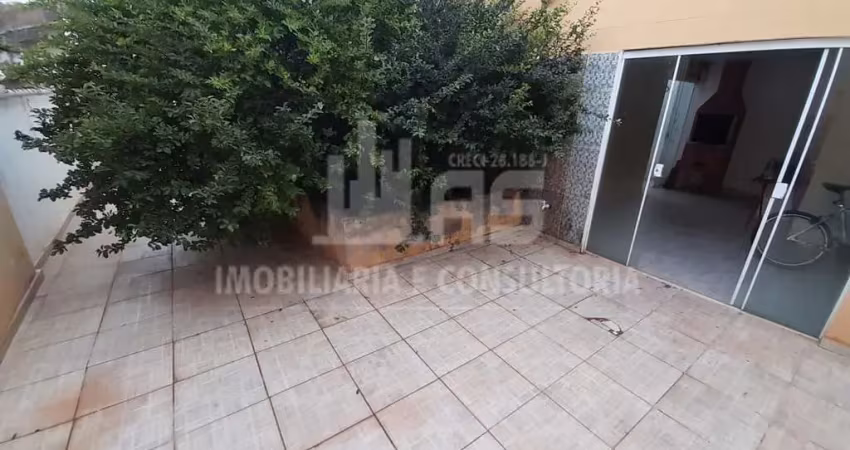 Casa à venda contendo 4 quartos sendo 1 suíte jardim lavínia