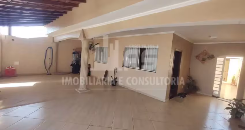 Casa com 3 quartos à venda no Núcleo Habitacional Doutor Fernando Mauro Pires Rocha, Marília 