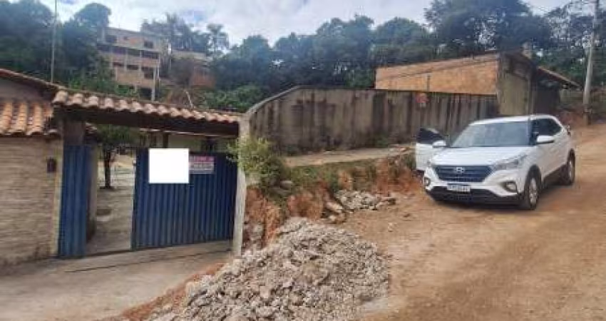 OPORTUNIDADE LINDA CHACARA NO BAIRRO SOLAR DA MADEIRA EM CONTAGEM 3 QUARTOS AMPLOS E AREJADOS