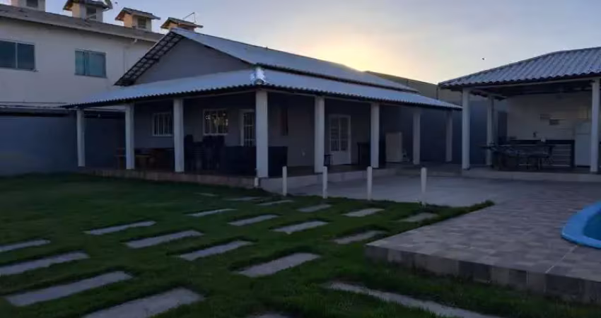 Linda casa em lote de 720 metros em a“tima localizaa‡aƒo no bairro senhora de fatima em betim