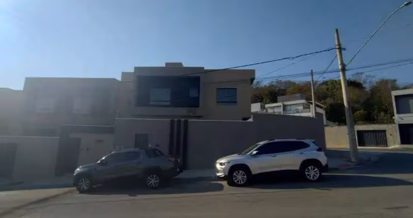 A“tima casa duplex com acabamento diferenciado na melhor localizaa‡aƒo doguaruja mansa•es em betim