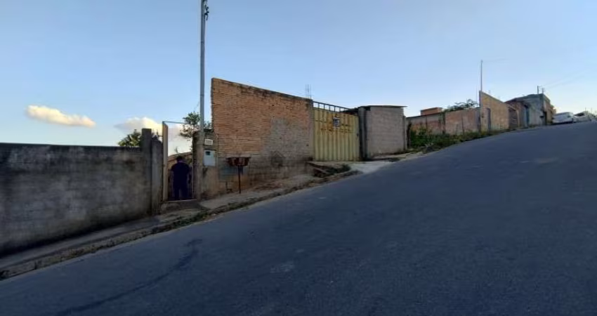 EXCELENTE CASA EM LOTE 360 METROS NO MONTE SINAI EM ESMERALDAS