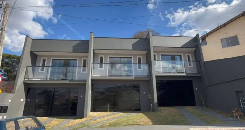 EXCELENTE CASA GEMINADA 03 QURTOS NO VILA VERDE EM BETIM.