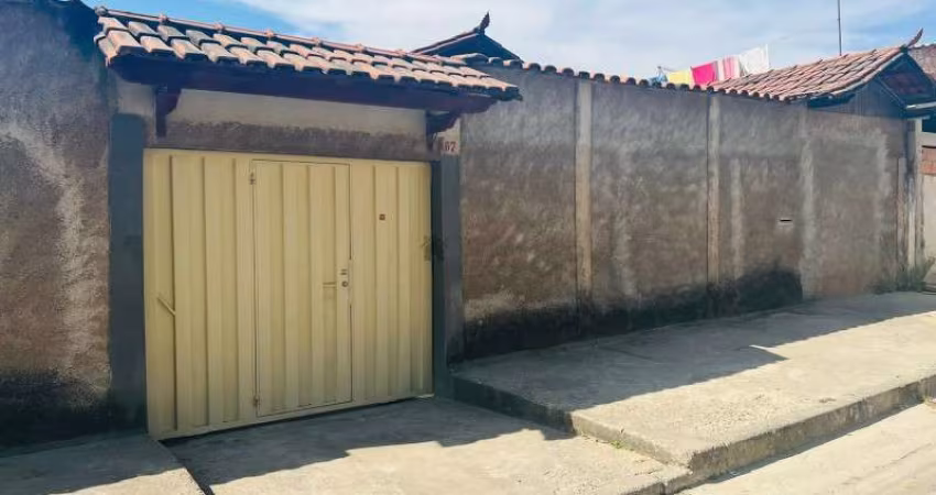 EXCELENTE CASA EM LOTE DE 720 METROS NO BAIRRO PRAIA EM CONTAGEM
