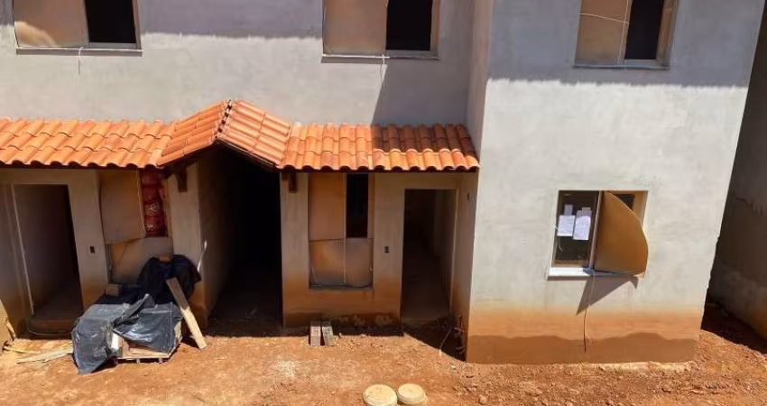 OPORTUNIDADE CASA GEMINADA EM CONDOMINIO NA  MELHOR LOCALIZAA‡AƒO DO BAIRRO BANDEIRINHAS.