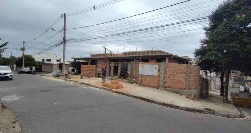 EXCELENTE CASA NA MELHOR LOCALIZAA‡AƒO DO BAIRRO NITEROI EM BETIM