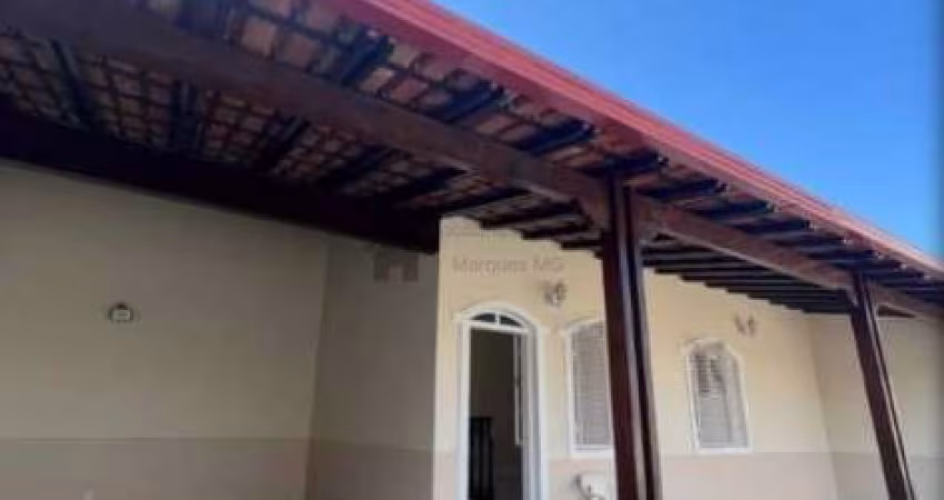 EXCELENTE CASA EM LOTE INTEIRO NO ALVORADA
