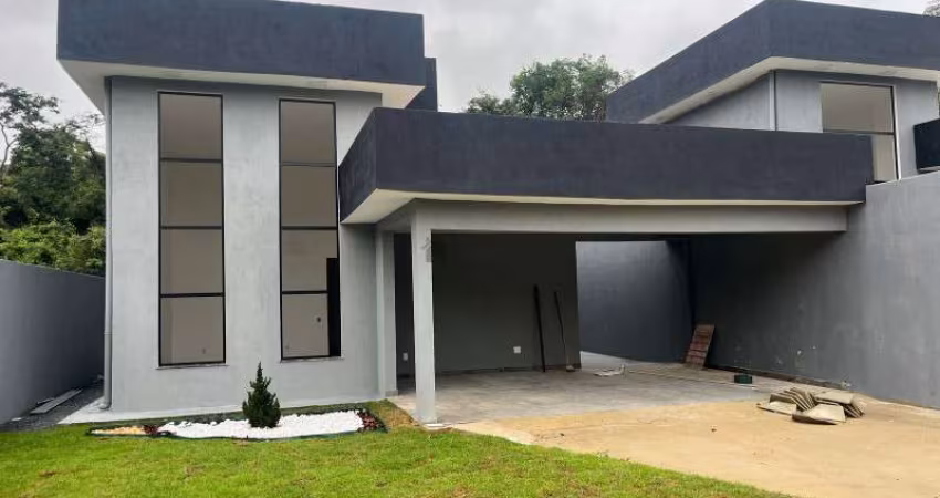 EXCELENTE CASA 03 QUARTOS COM SUITE NO FLORESTA ENCANTADA EM ESMERALDAS
