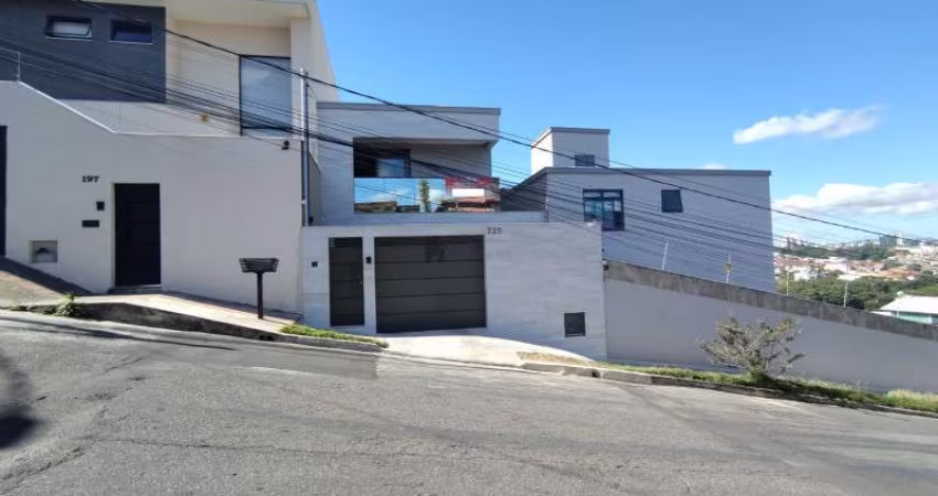 LINDA CASA 03 QUARTOS COM SUATE NA MELHOR LOCALIZAA‡AƒO DO EUROPA EM CONTAGEM.