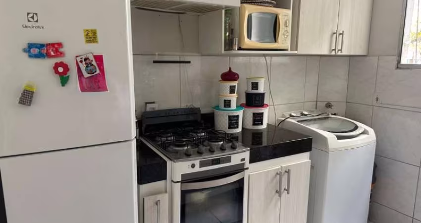 LINDO APARTAMENTO PRIMEIRO ANDAR 02 QUARTOS NO SAPUCAIAS