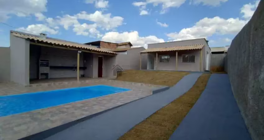 Linda casa 03 quartos em lote 400 metros no vila nova em mateus leme