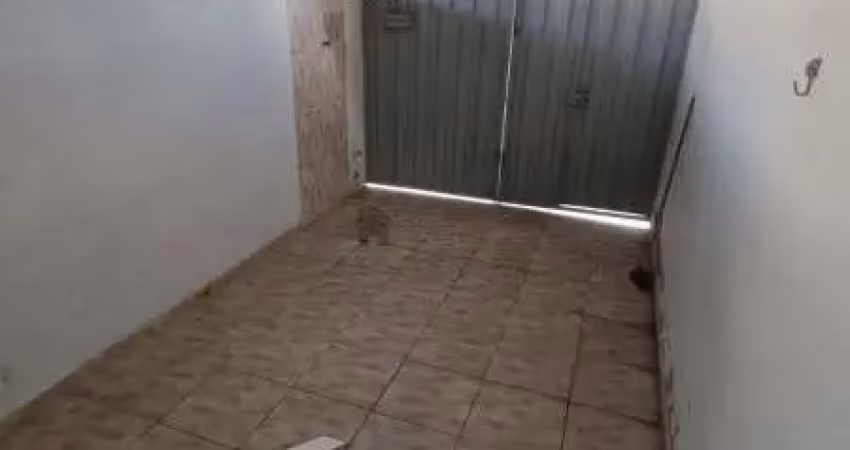 Linda casa geminada 02 quartos no duque de casxias em betim