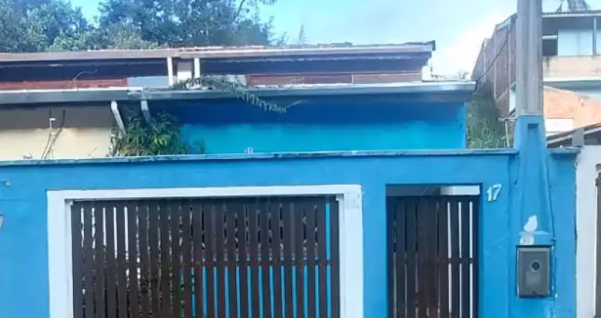 Linda casa à venda no bairro Cidade Jardim, em Mogi das Cruzes/SP.