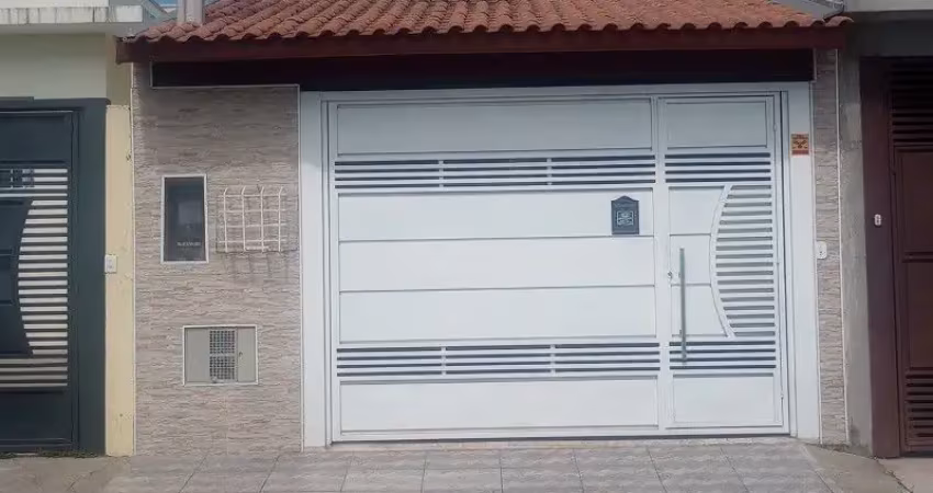 Casa Semi-Nova à Venda – Cidade Edson, Suzano/SP
