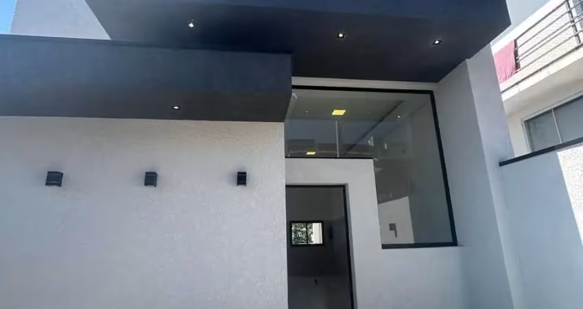 Linda casa nova a venda com 3 dormitórios em Mogi das Cruzes-SP