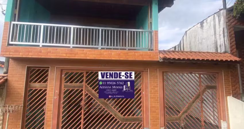 Sobrado a venda com 3 casas em ferraz