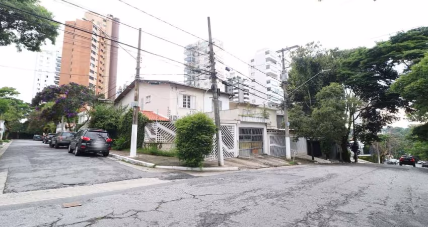 Aconchegante casa tipo para venda com 4 quartos, sendo 1 suíte, 200m²
