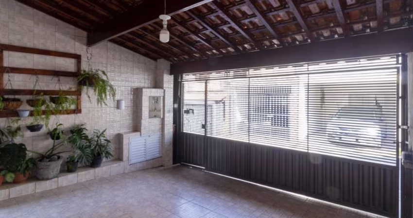 Confortável sobrado para venda com 3 quartos, 115m²