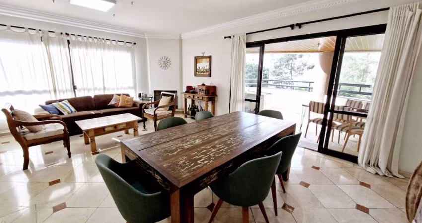 Atraente apartamento tipo para venda com 3 quartos, sendo 3 suítes, 167m²