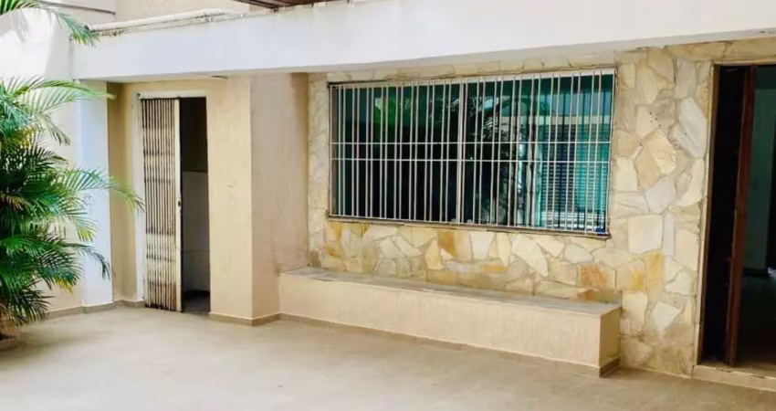 Agradável casa tipo para venda em vila cordeiro com 3 quartos, sendo 1 suíte, 197m²