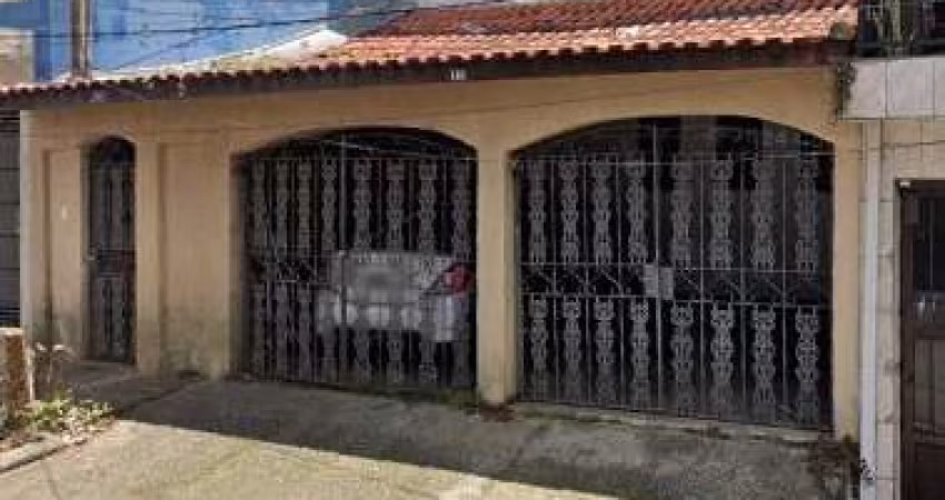 Sobrado a venda com 3 dorms sendo 1 suíte - Jardim Colonial
