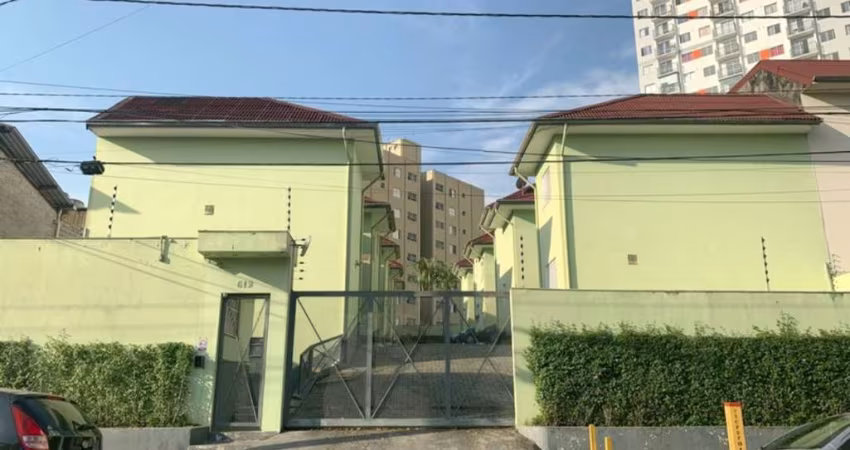 VENDO LINDO SOBRADO COM SUÍTE NA VILA INGLESA- CIDADE ADEMAR!