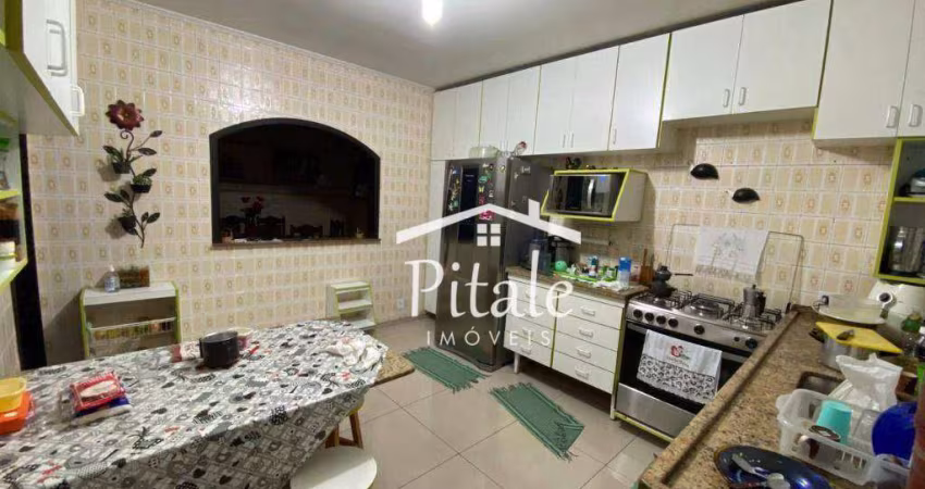 Casa com 2 dormitórios à venda, 250 m² por R$ 742.000,00 - Jardim do Engenho - Cotia/SP