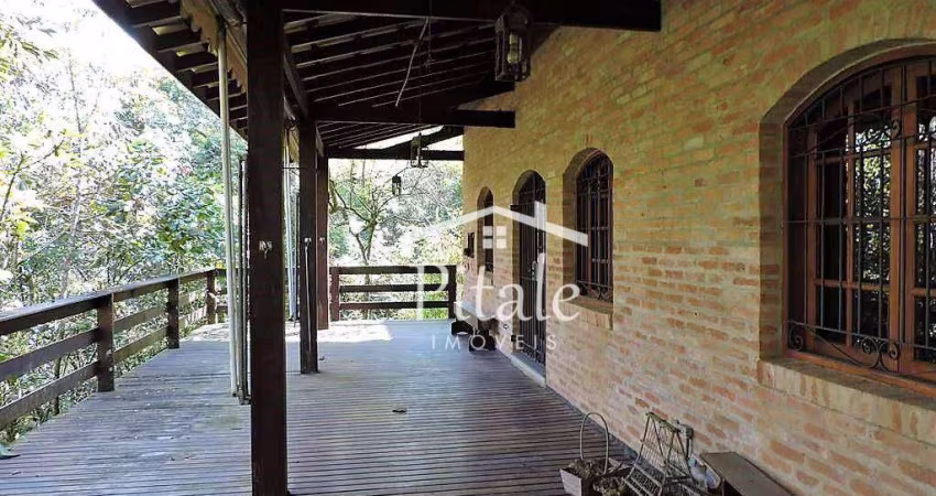 Sobrado com 3 dormitórios à venda, 385 m² por R$ 1.050.000,00 - Chácaras do Peroba - Jandira/SP