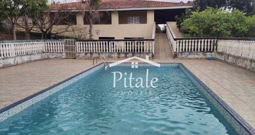 Chácara com piscina e 6 suítes à venda