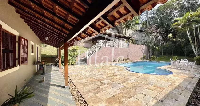 Casa com 3 dormitórios à venda, 412 m² por r$ 2.500.000,00 - chácara dos lagos - carapicuíba/sp