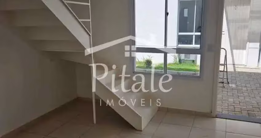 Casa com 2 quartos para alugar na Estrada dos Fischer'S, 2583, Jardim Sandra, Cotia