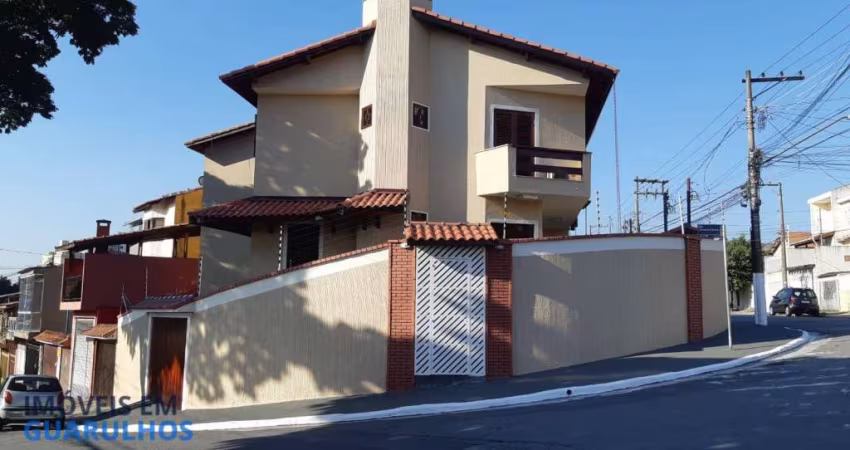 Casa com 3 dormitórios à venda, 164 m² por R$ 742.000,00 - Jardim Vila Galvão - Guarulhos/SP