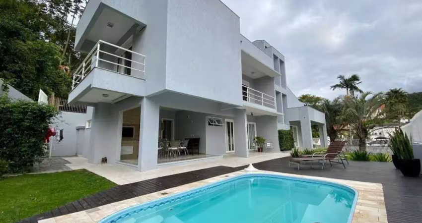 Casa com 3 dormitórios à venda, 311 m² por R$ 4.500.000,00 - Cabeçudas - Itajaí/SC