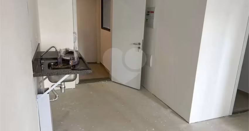 Flat com 1 quarto à venda na Rua Frei Caneca, Bela Vista, São Paulo