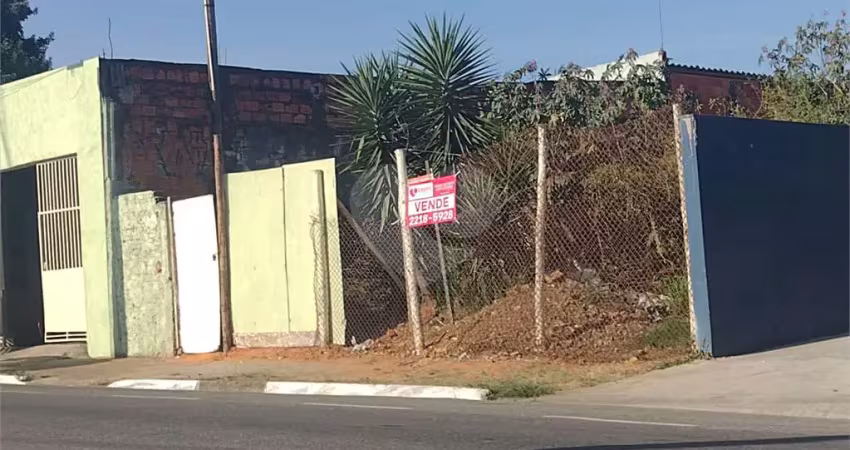 Terreno à venda na Avenida São Francisco de Assis, Vila Real, Hortolândia