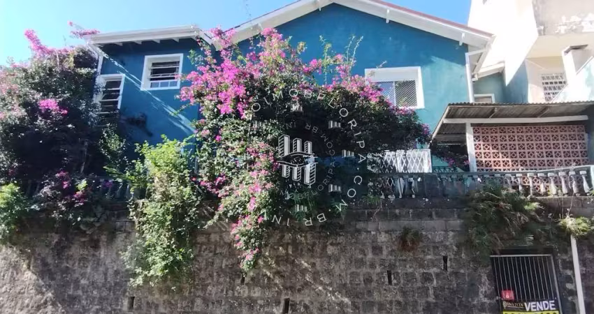 Casa com 2 pisos a venda no centro de florianópolis