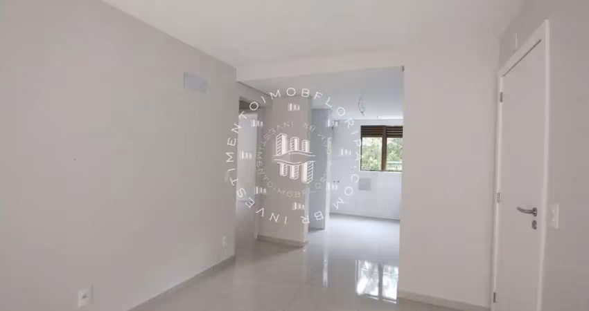 Apartamento amplo com terraço e 2 quartos na trindade