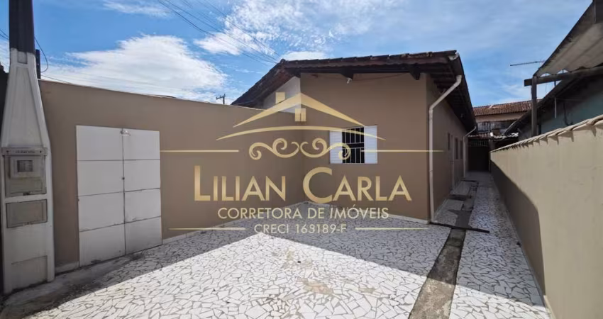 Casa à venda em Mongagua com 2 dorm, 1 suíte 2 vagas de garagem por apenas R$ 240 mil!