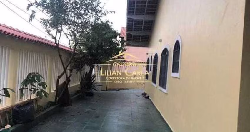 Casa à venda em Mongagua LADO PRAIA com 4 dorm, 1 suíte por R$ 550 mil