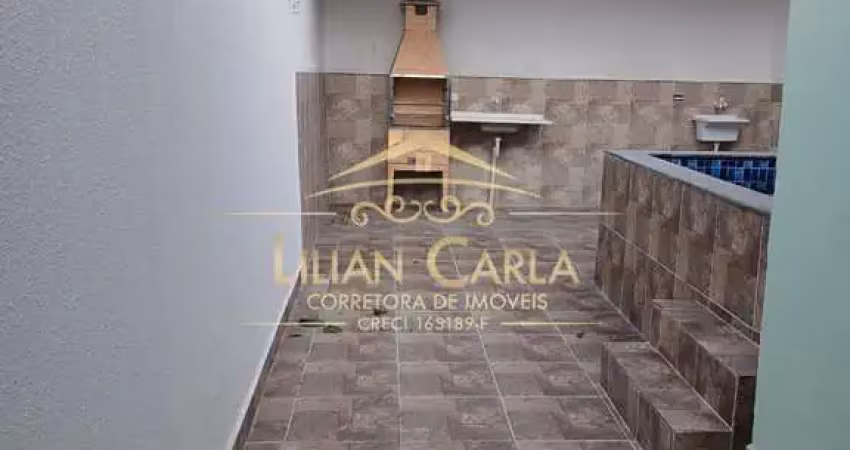 Casa à venda em Mongagua com 2 dorm, 1 suite, área gourmet + PISCINA por APENAS R$ 258 mil!