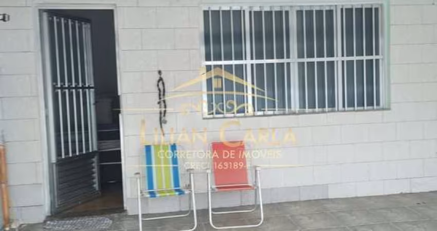 Casa à venda em Mongagua - Vera Cruz com 2 dorm, 1 suíte e 2 vagas de garagem por R$ 300 mil!
