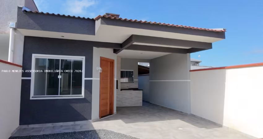 Casa NOVA 3 QUARTOS para Venda no bairro ITAPEMA DO NORTE - CENTRO, localizado na cidade de Itapoá / SC.