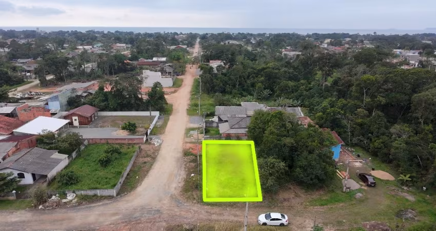 Terreno de Esquina para Venda no Bairro Bamerindus, localizado na cidade de Itapoá/SC.