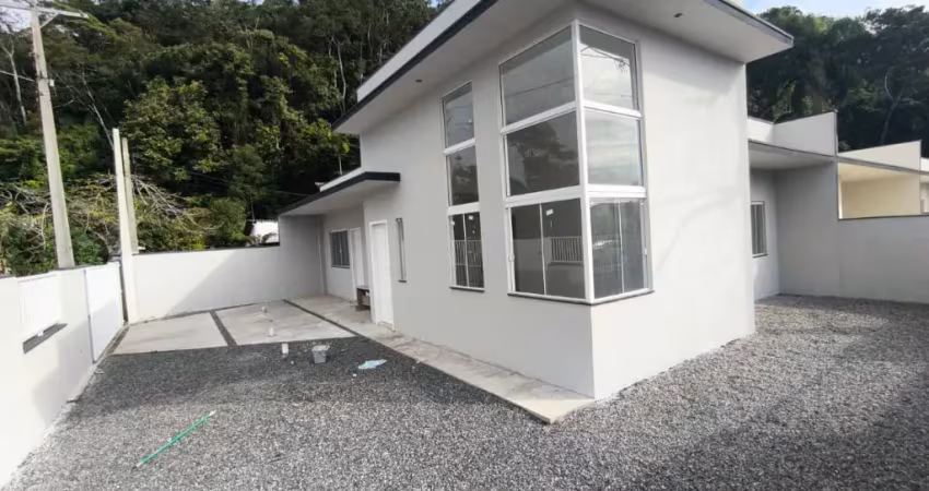 Casa nova para venda no balneário princesa do mar, localizado na cidade de itapoá / sc.