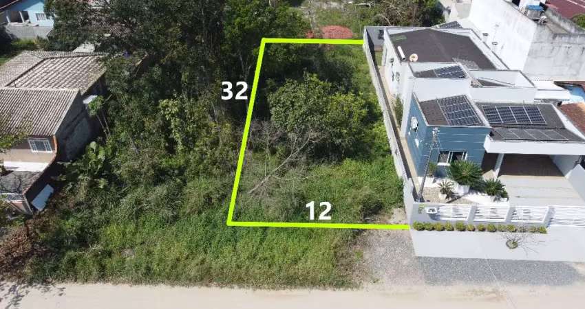 Terreno de 384mts com ótima localização para venda no balneário princesa do mar, praia de itapoá-sc.