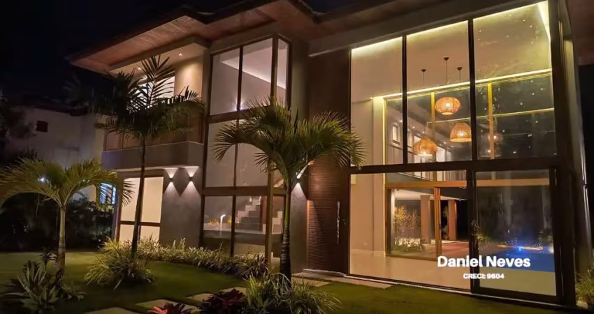 Casa à Venda - PRAIA DO FORTE - BA! À 55 km do Aeroporto de Salvador - BA  * 5 suítes (sendo uma delas no térreo), todas projetadas para o nascente e com varanda * Sala de estar e
